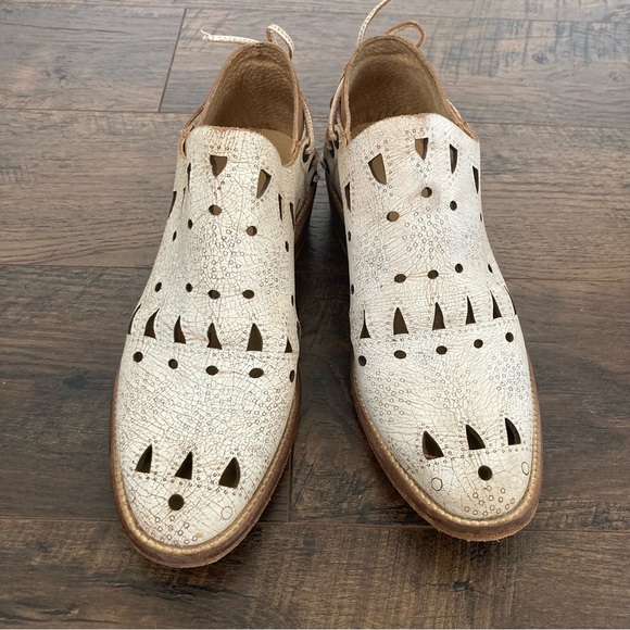 Musse & Cloud Cream Ankle Boots - Picture 8 of 9